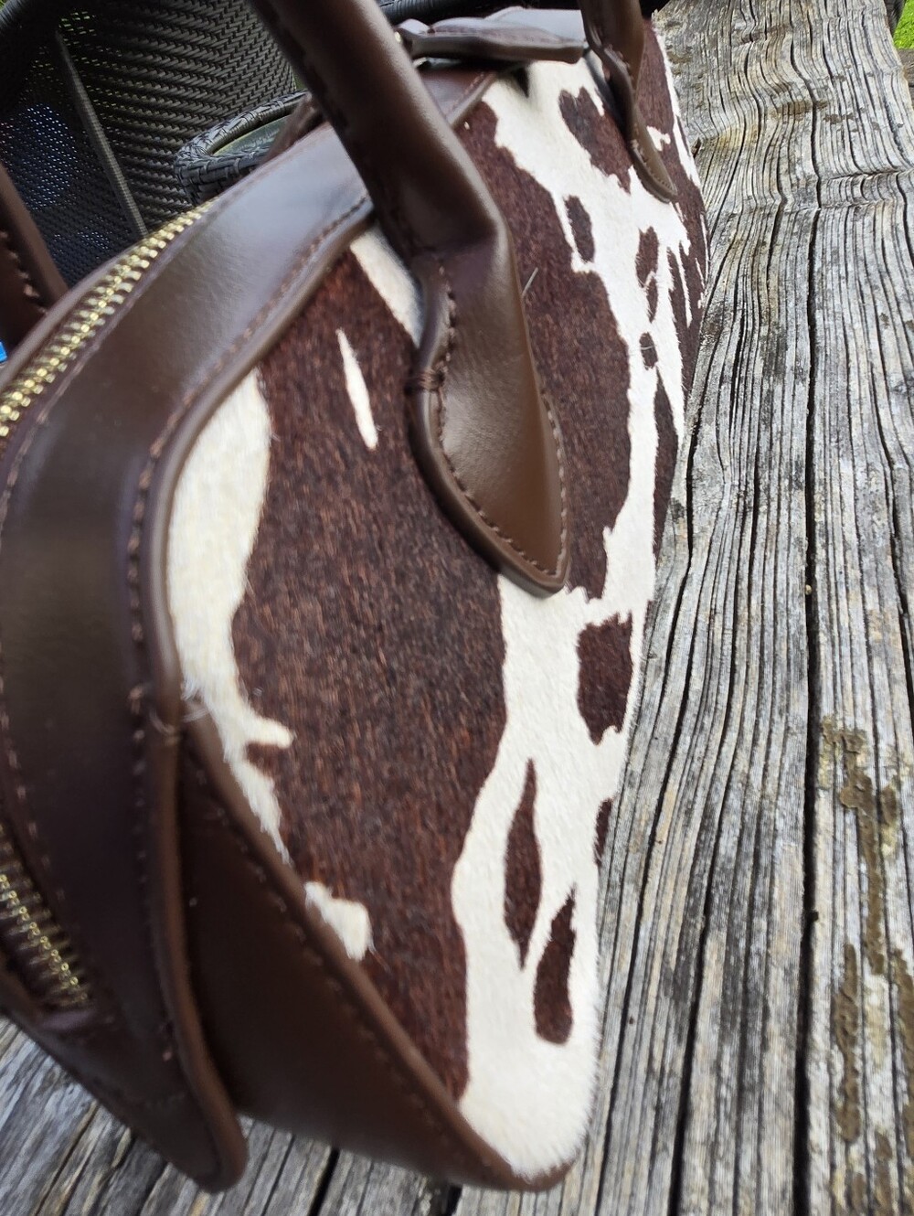 House of Harlow 1960 East-West Baguette Calf Hair Barrel Shoulder Bag Cow Design - Picture 3 of 13